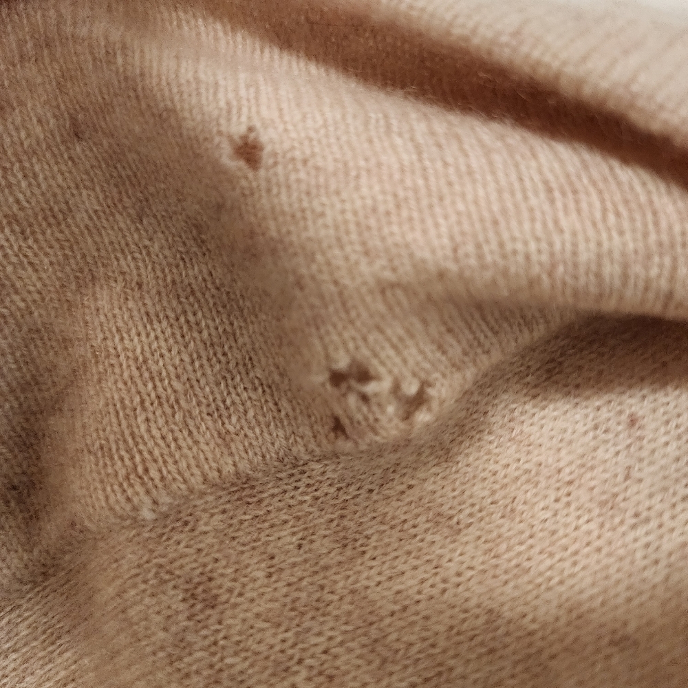 Neiman Marcus 100% Cashmere Cardigan with Hood - Picture 8 of 8